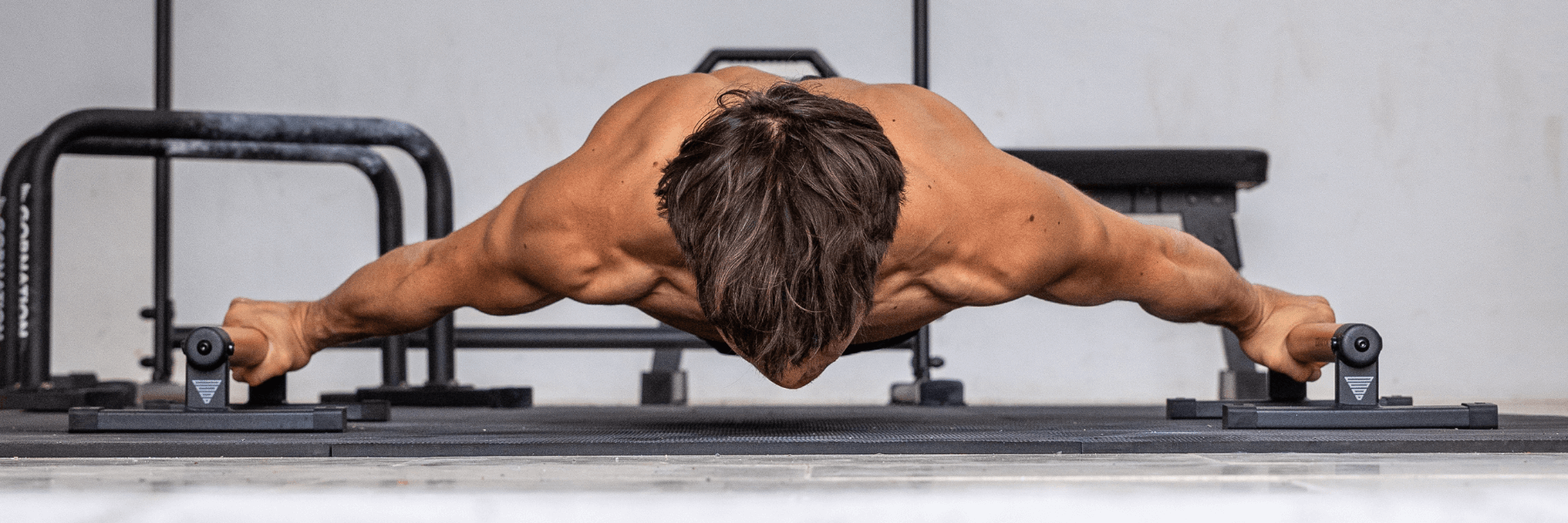 Training with Parallettes - A complete Guide