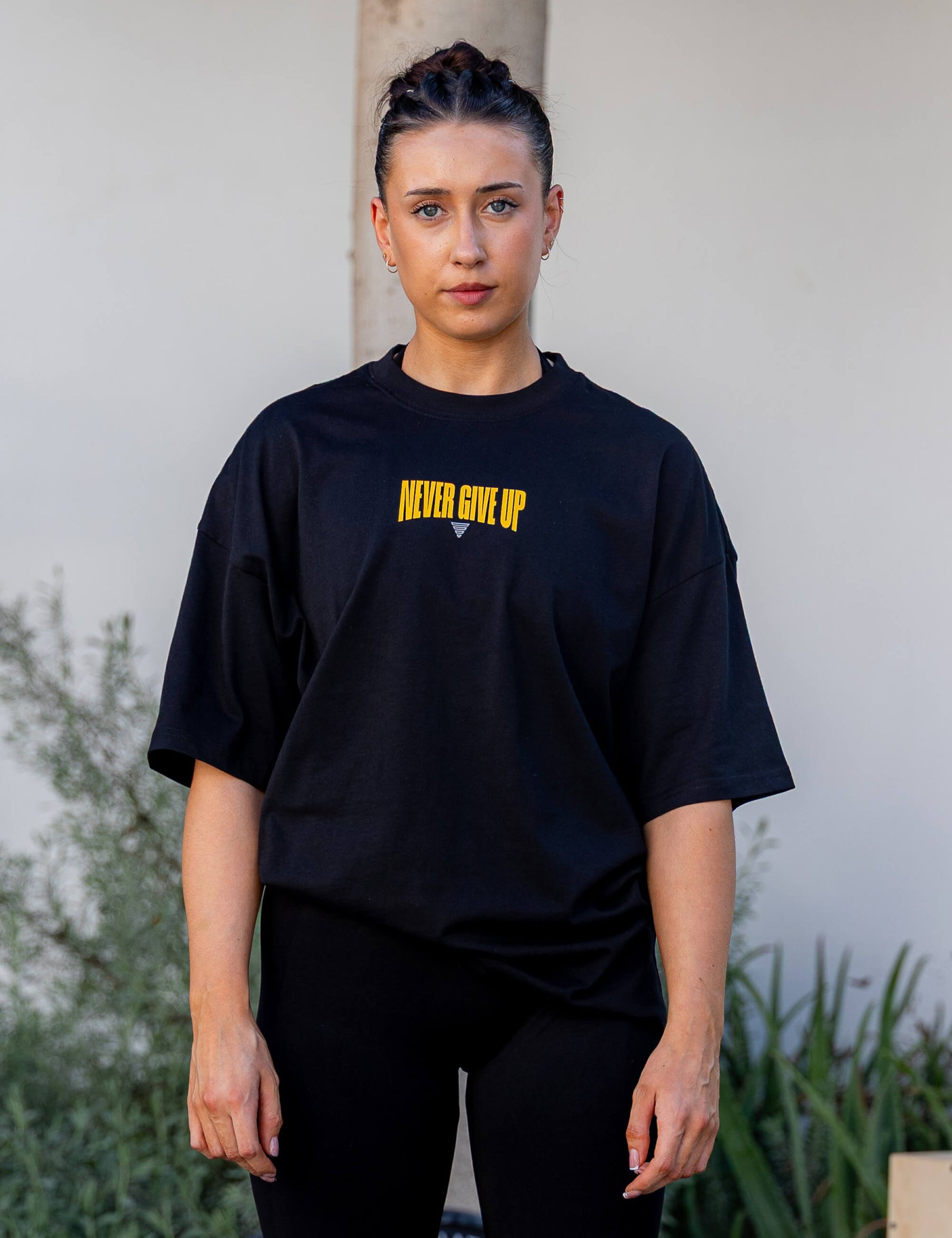Maglietta Oversize Never Give Up (edizione limitata)