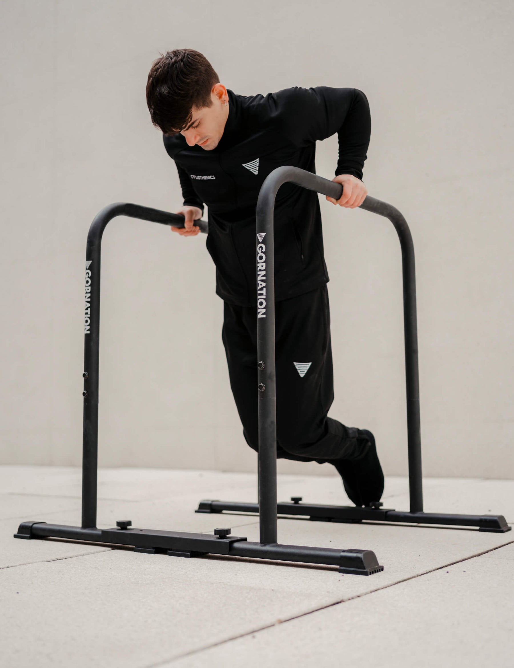 Barre à dips pour station de musculation extérieure – Monkeybar